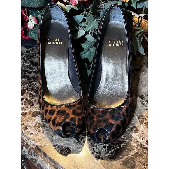 Stuart Weitzman Leopard Print Cowhide Peep Toe Pumps Size 6.5 - Picture 1 of 4